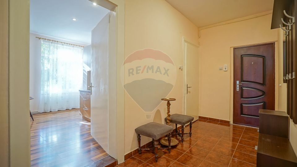 REZERVAT ! Apartament cu 3 camere de închiriat zona centrala