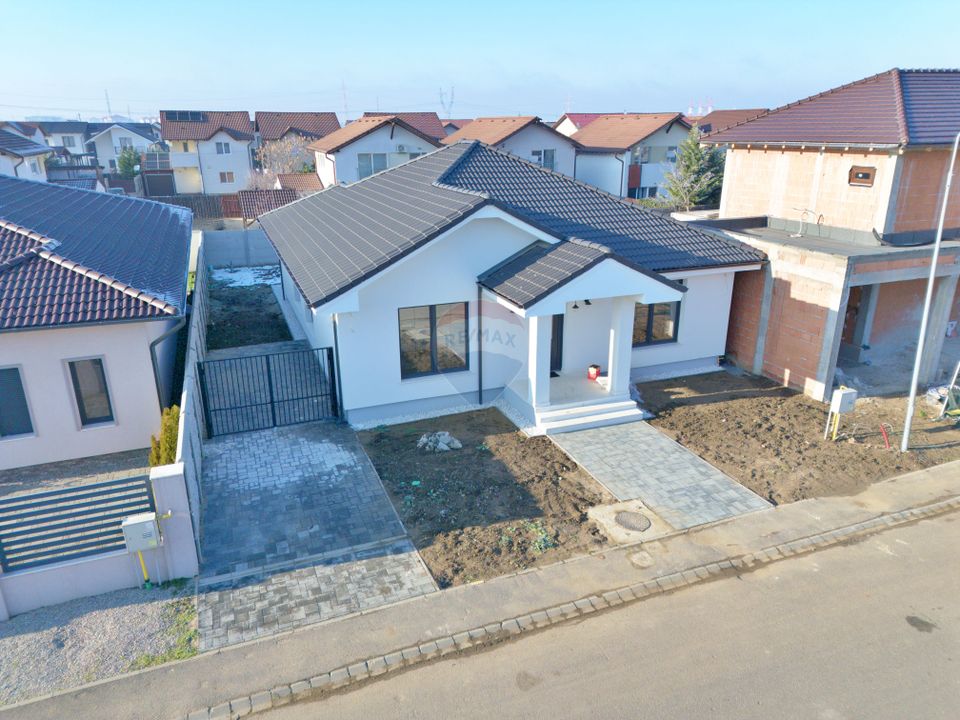 4 room House / Villa for sale