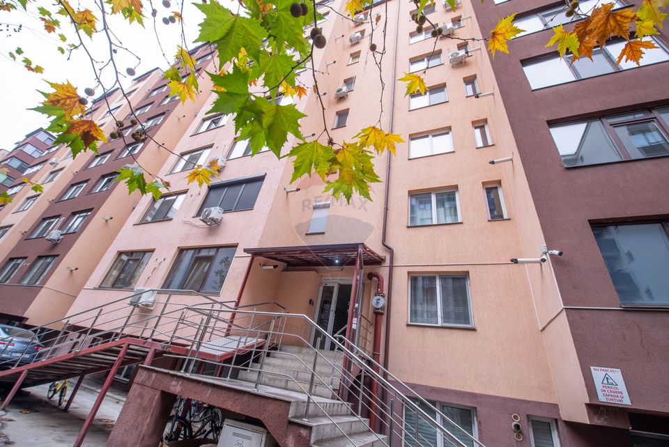 Apartament 69 mpu, cu 3 camere, de vanzare,  zona  Militari