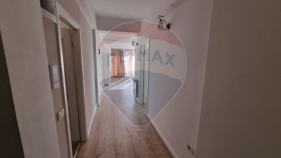 2 room Apartment for rent, Baneasa area