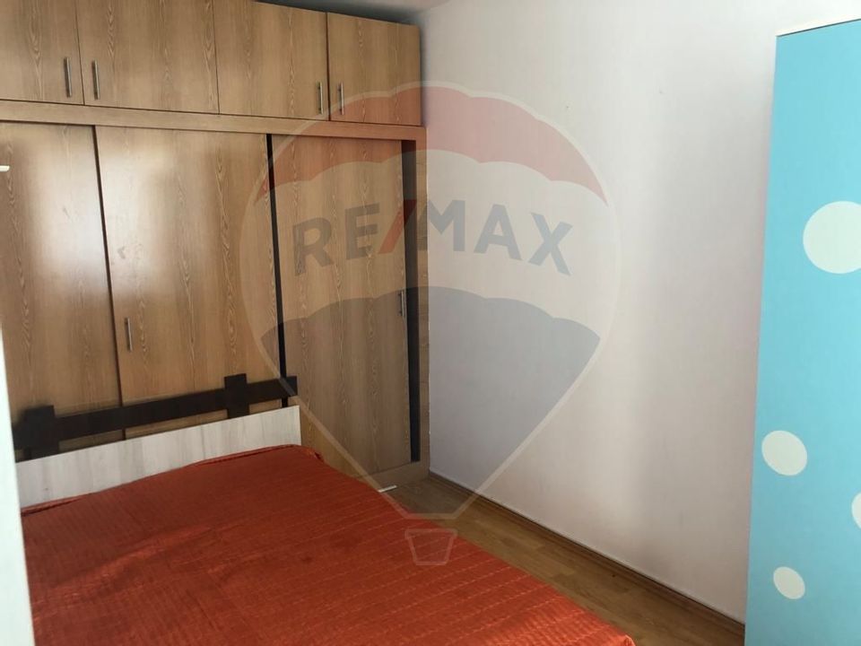 De Vanzare Apartament 4 camere - Ultra Central (orientare N-S)