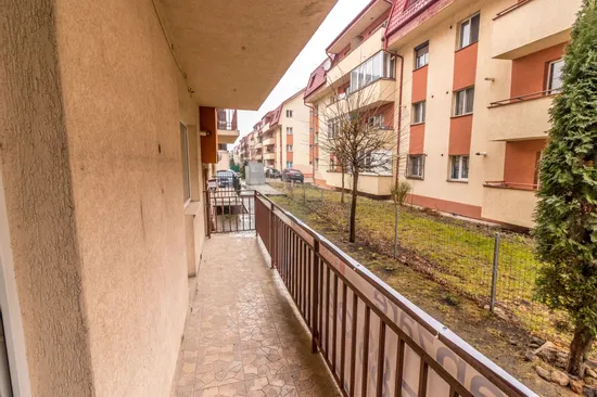 Apartament cu 3 camere + parcare, str. Eroilor/Florești/ COMISION 0% 0