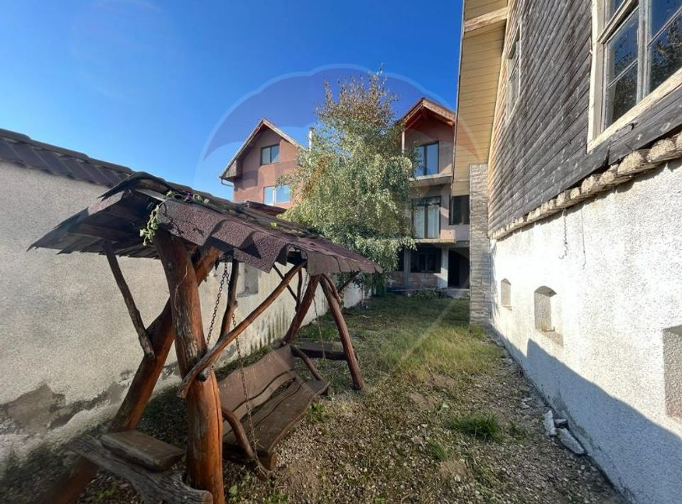 Vilă  de vânzare in Sadu