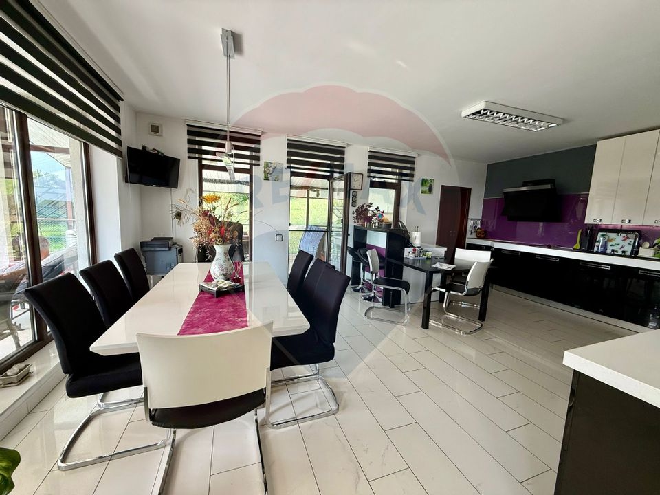 6 room House / Villa for sale, Dambul Rotund area