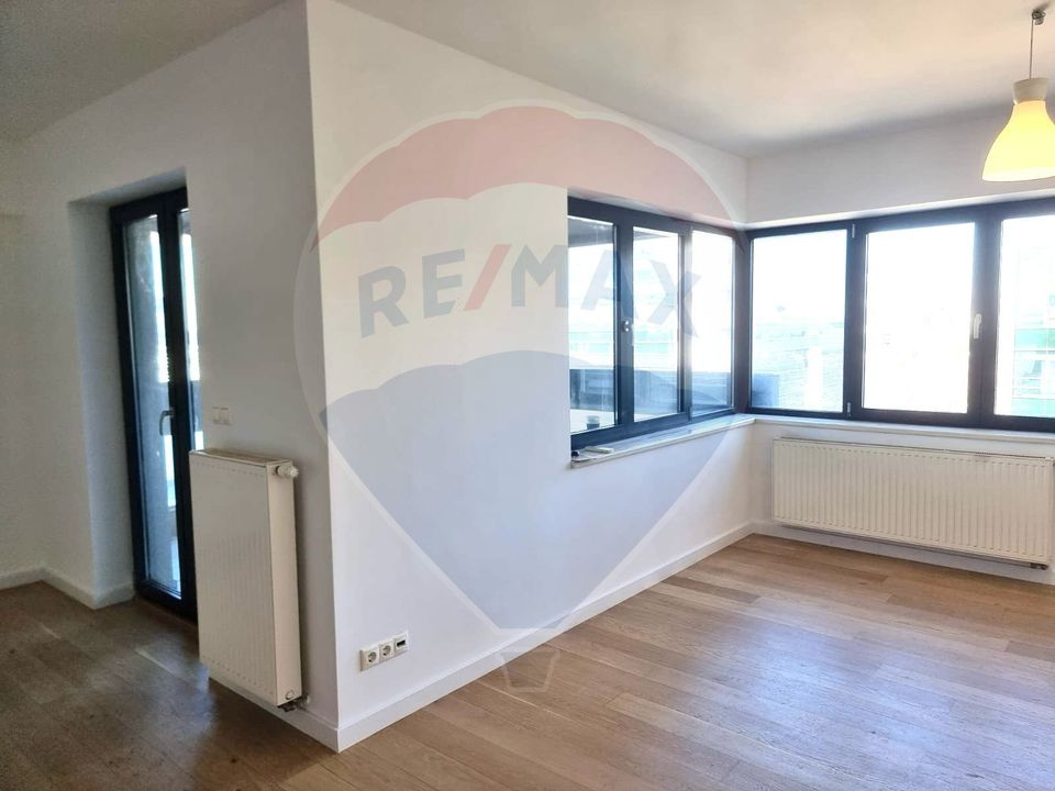 Apartament cu 3 camere de închiriat în zona Barbu Vacarescu
