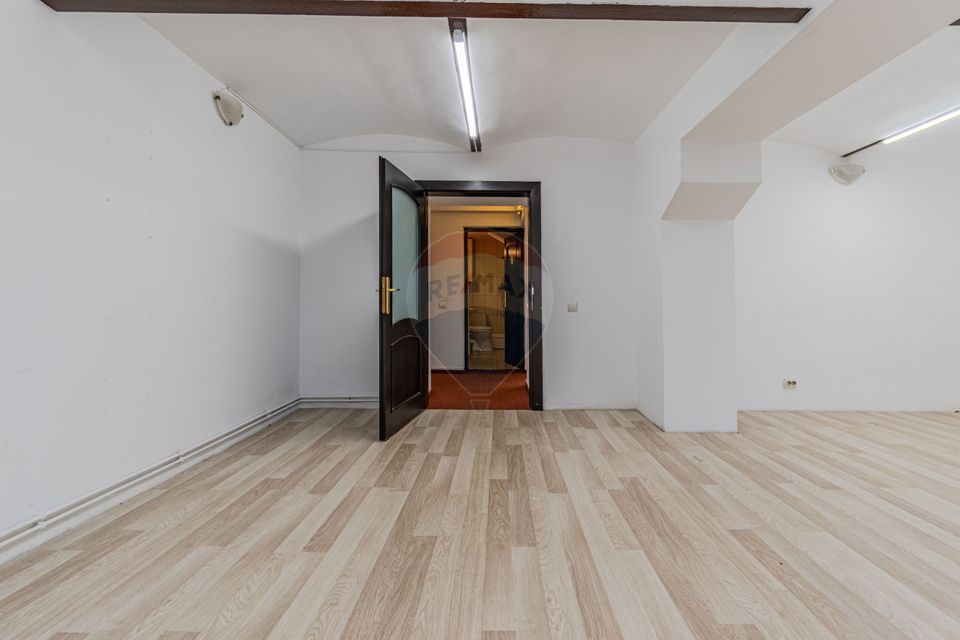 Office space for rent – central area, Str. Castanilor