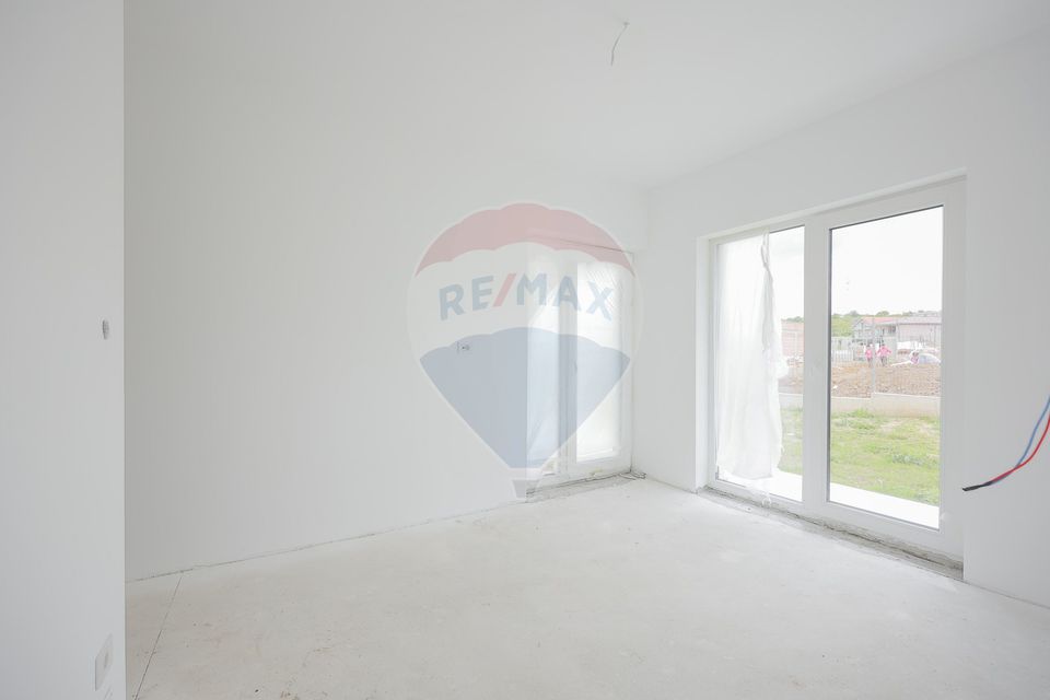 4 room House / Villa for sale, Dealuri Oradea area