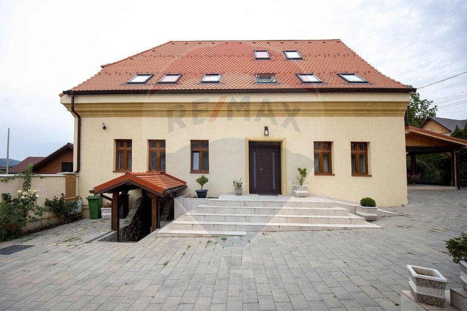 8 room House / Villa for sale, Baciu area