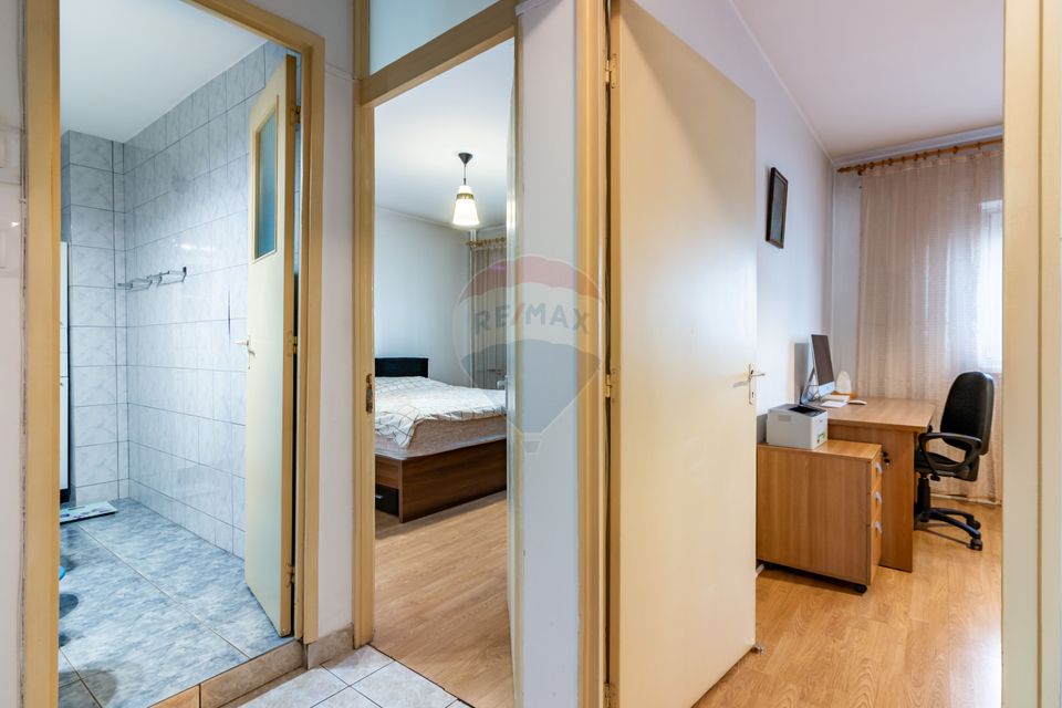Apartament cu 3 camere de vânzare în zona Nerva Traian / Vlad Dracul
