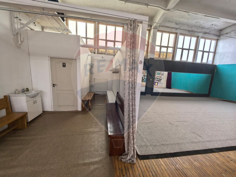 200sq.m Industrial Space for rent, Periferie area