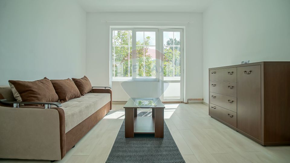 2 room Apartment for rent, Tractorul area