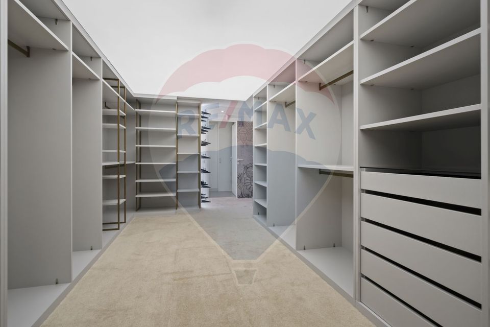 6 room House / Villa for sale