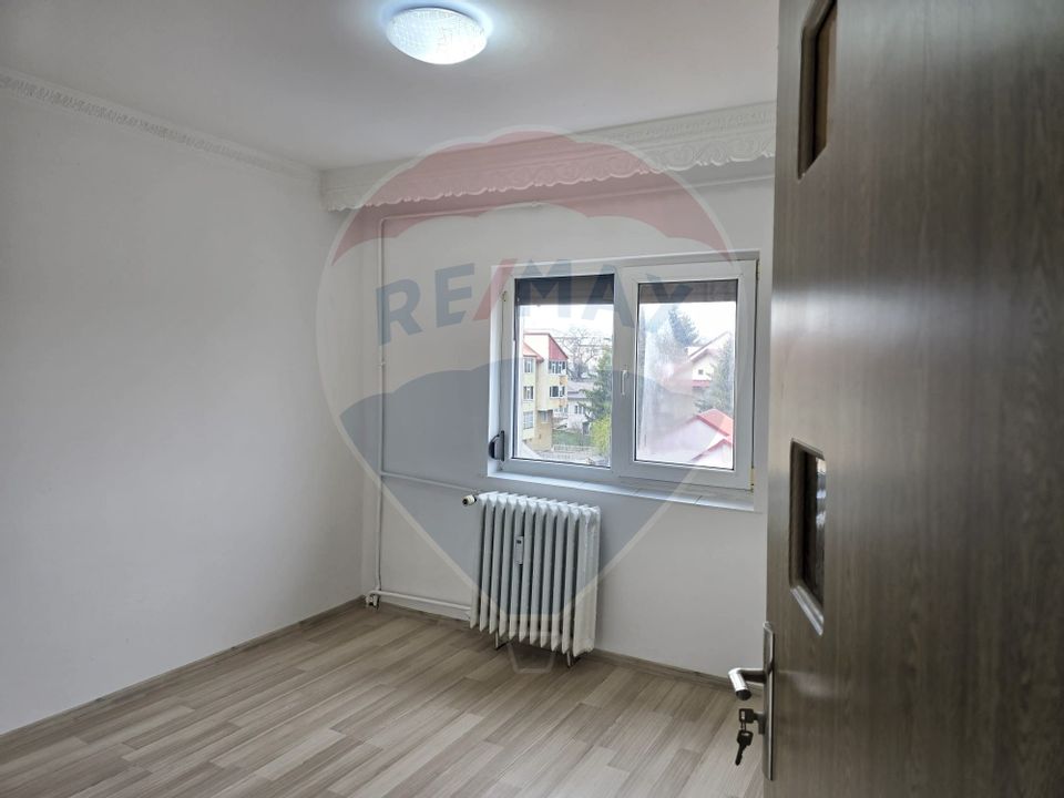 3 room Apartment for sale, Zimbru area