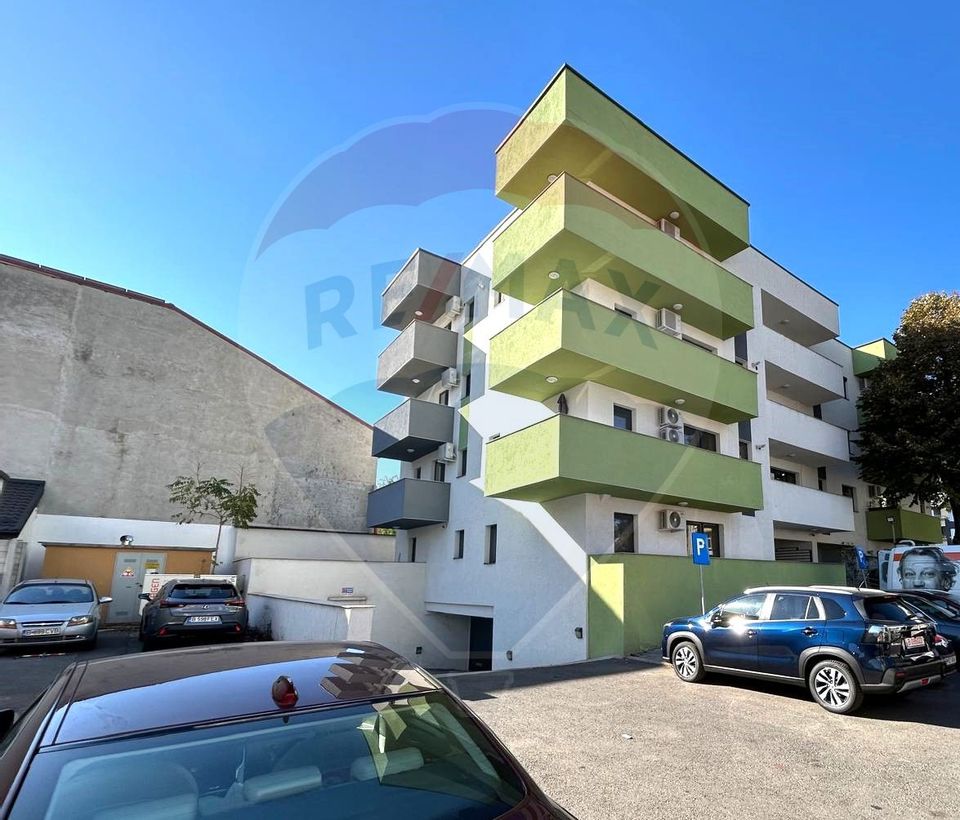 Apartament spatios 2 camere Eminescu-Locuință, cabinet, sau birou