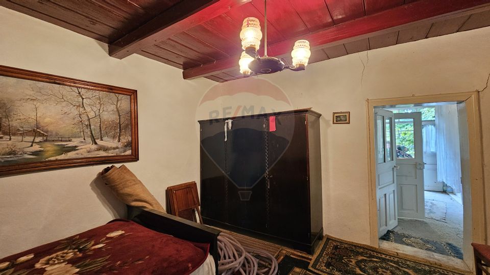 Casa  de vânzare cu teren 9200 mp, Pădureni-Șendriceni, Botoșani