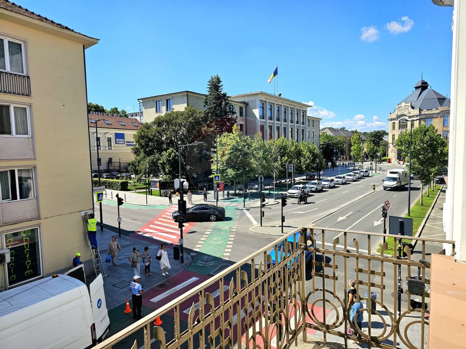 Apartament ULTRAFINISAT cu 2 camere, parcare de închiriat Ultracentral