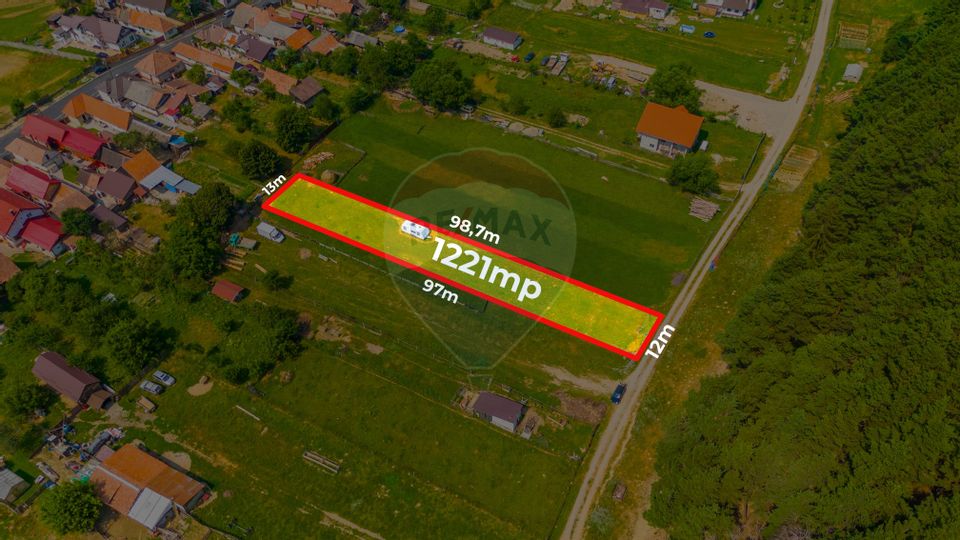 Land 1,221sqm Zarnesti / Strada Barsei