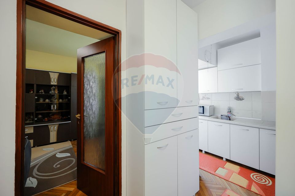 Apartament cu două camere de vânzare în zona Dacia