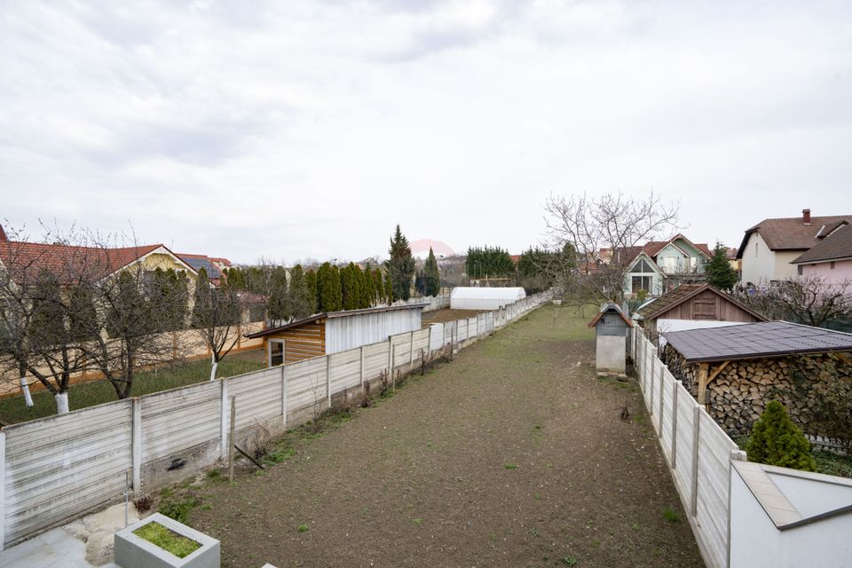 De vânzare casă cu 5 camere, teren 1000 mp Oncea, Calea Bihorului