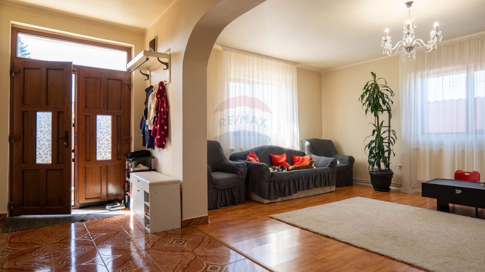 4 room House / Villa for sale