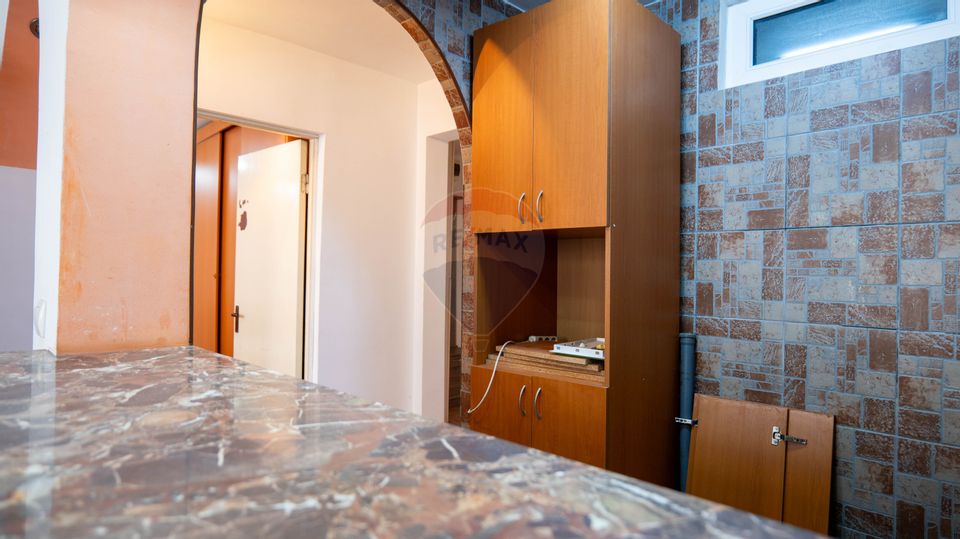 Vanzare apartament 4 camere, zona Pasajul Doamna Ghica