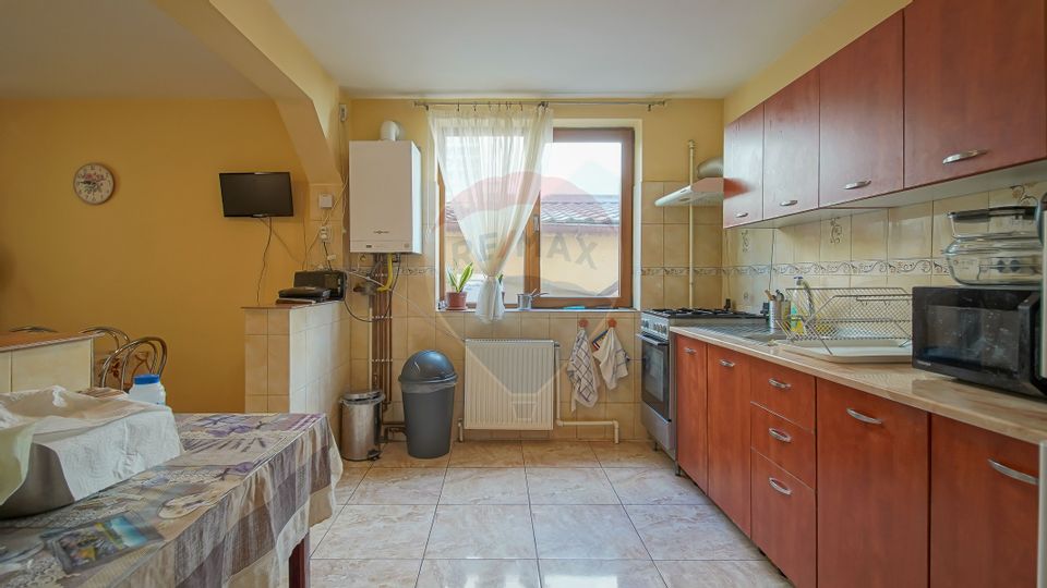 REZERVAT Casă tipică pentru un stil de viață liniștit  Craiter, Brașov