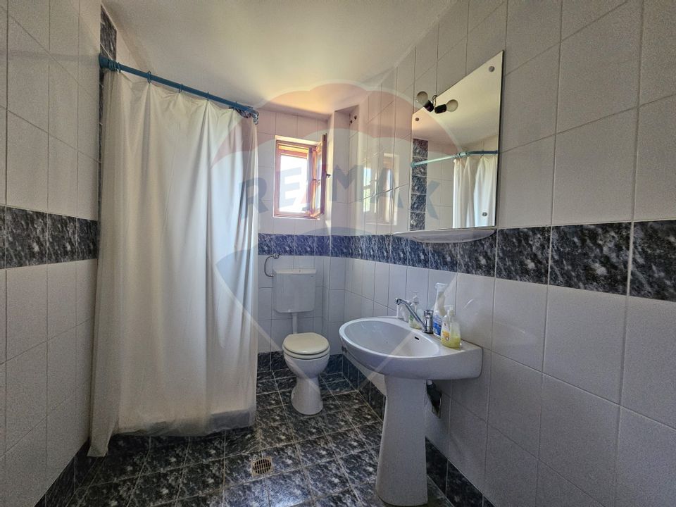 6 room House / Villa for sale