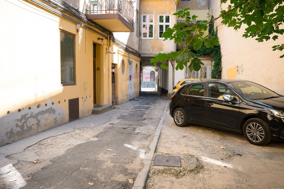Ocazie! Garsoniera de vânzare pe Muresenilor, etaj 1, Centrul Istoric