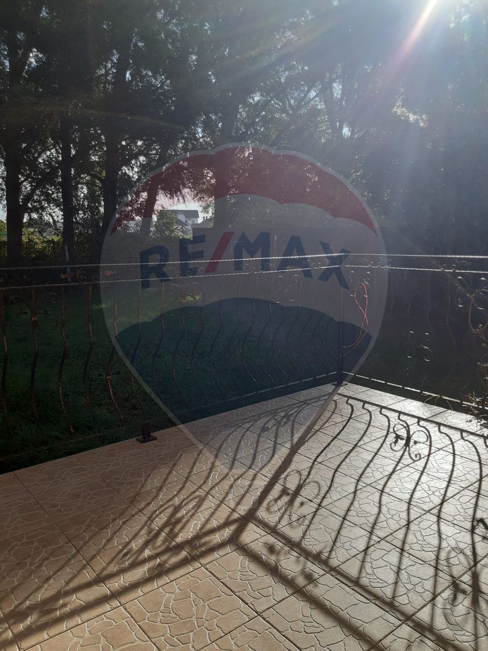 Casă / Vilă cu 5 camere de vânzare