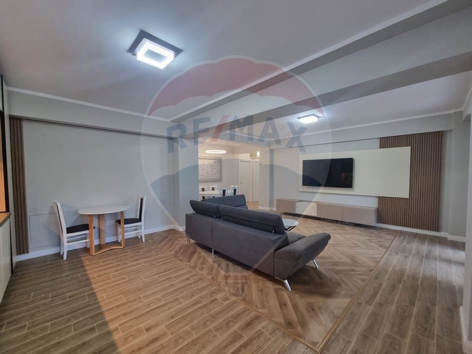 Apartament cu 3 camere în Eforie Sud