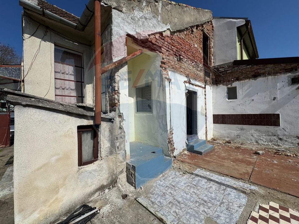 2 room House / Villa for sale, Parneava area