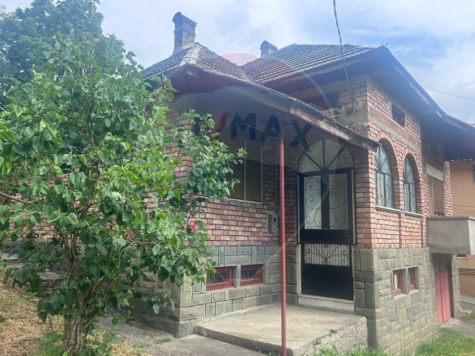 3 room House / Villa for sale, Ferneziu area