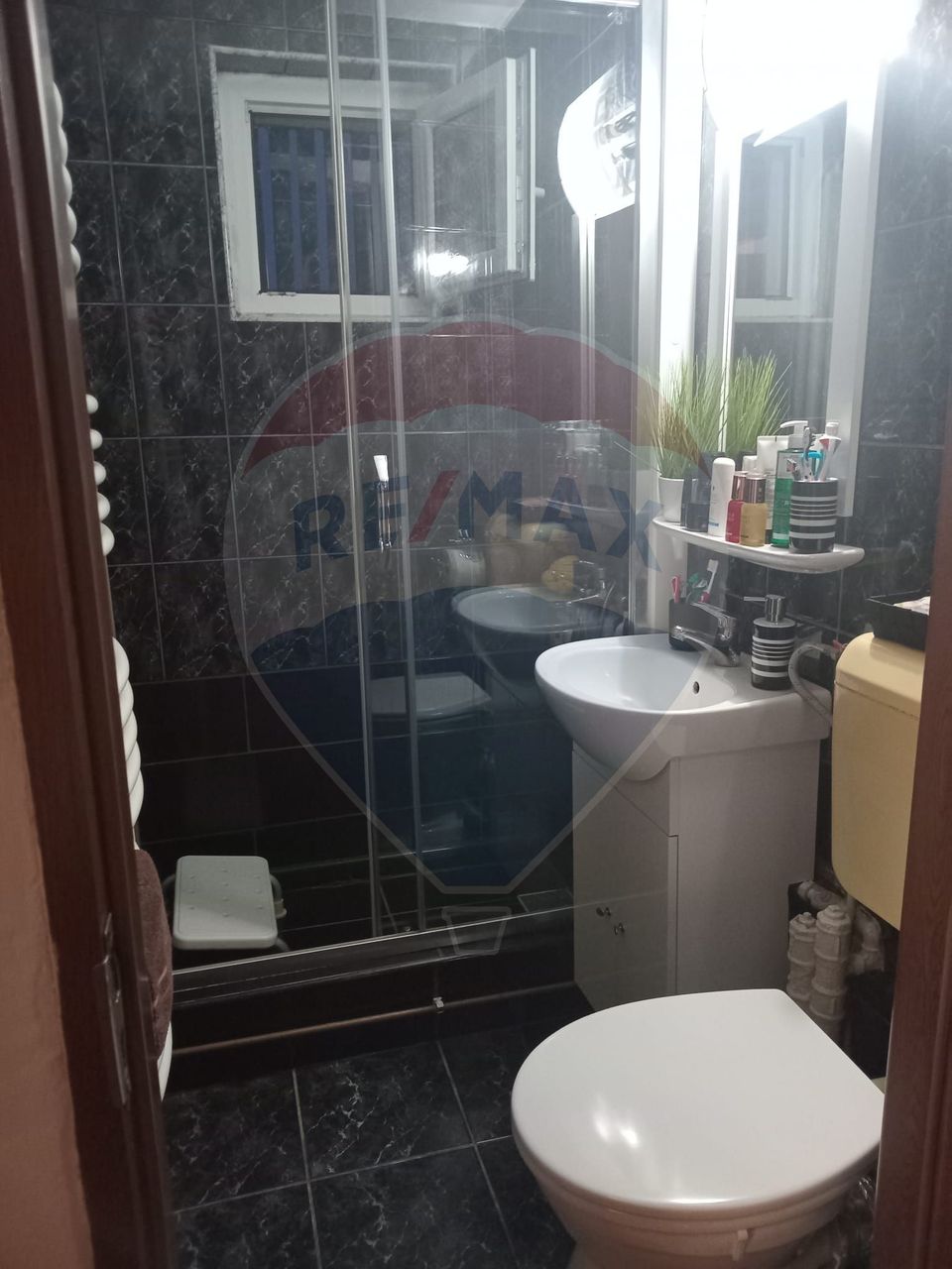 Apartament cochet, 2 camere , zona Spitalul Judetean