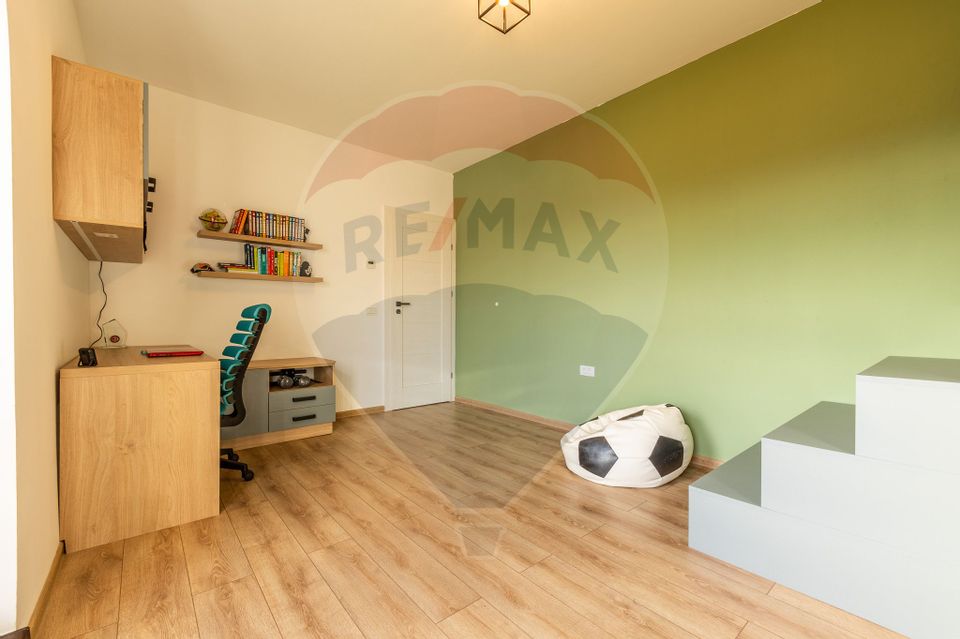 REZERVAT Casă individuala Harman