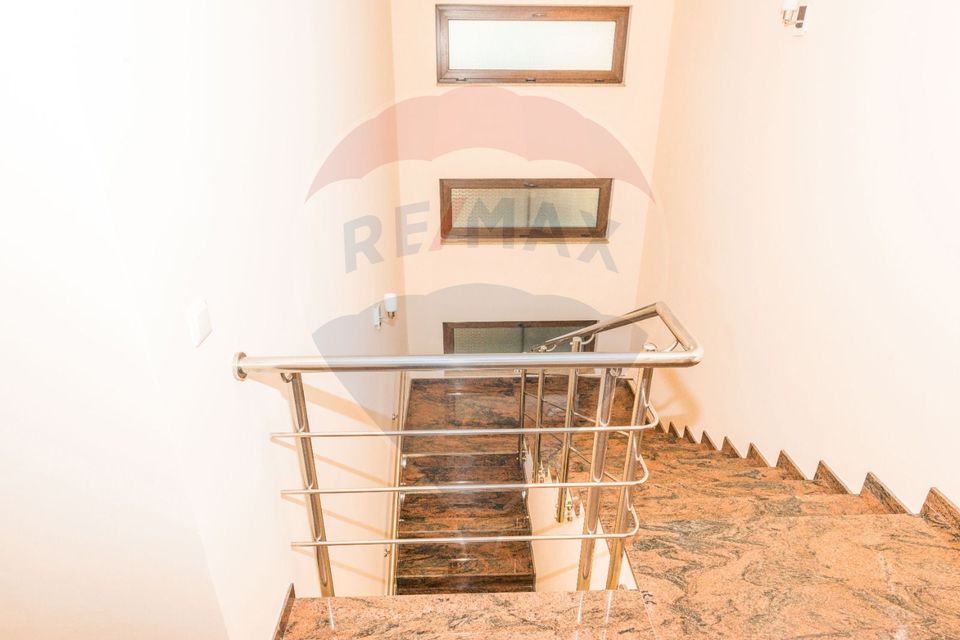 Vila in stil  mediterenean, lux,  statiunea balneoclimaterica Covasna