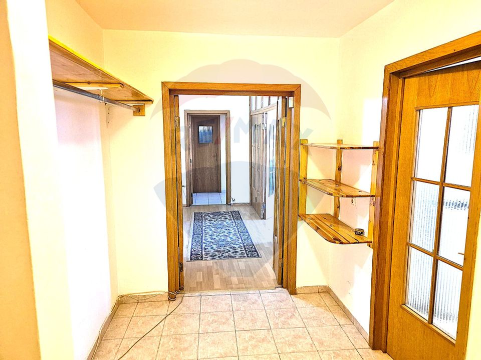 3 room Apartment for sale, 9 Mai area
