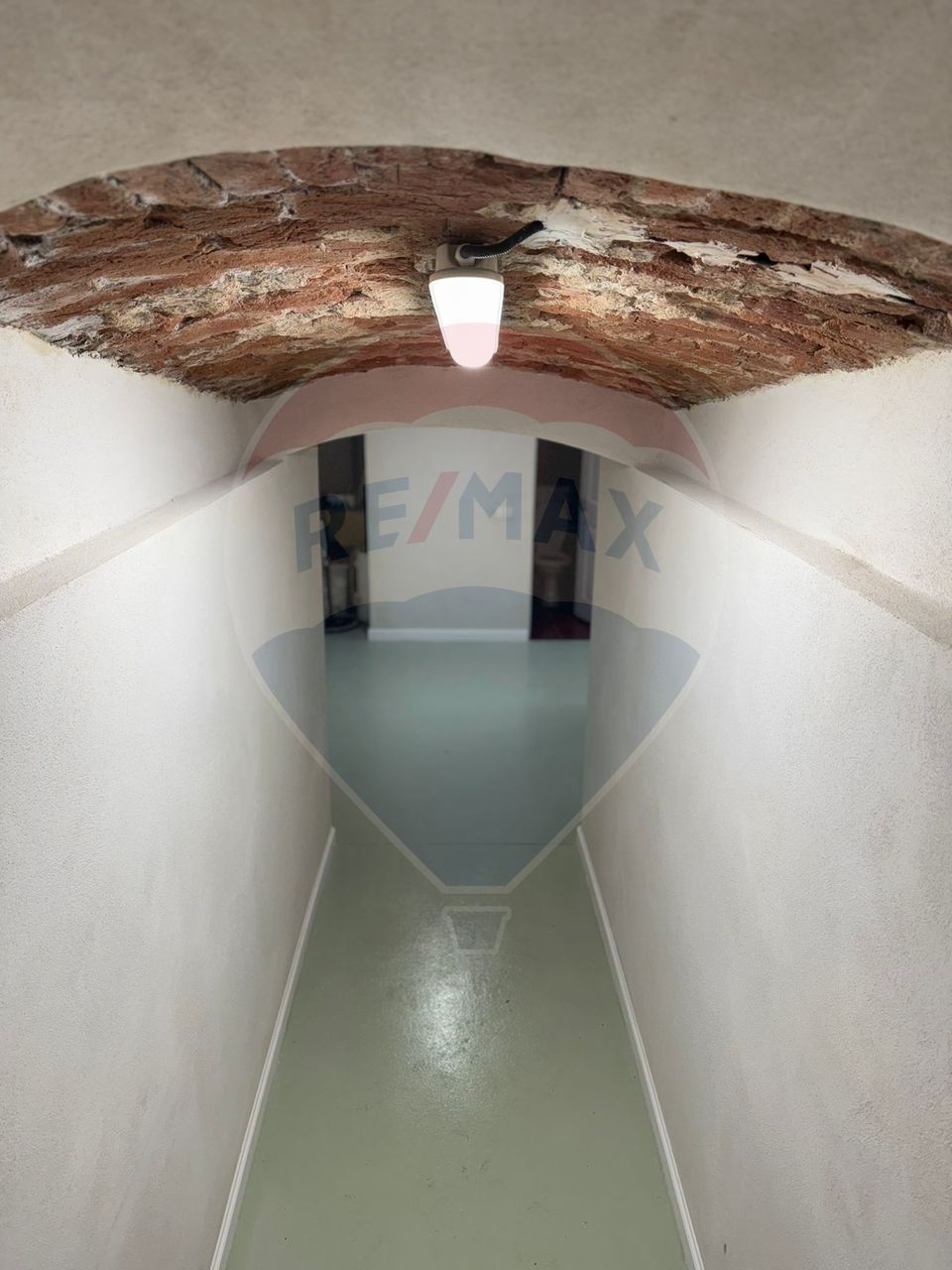 Spațiu comercial de închiriat 40 mp, în zona Decebal