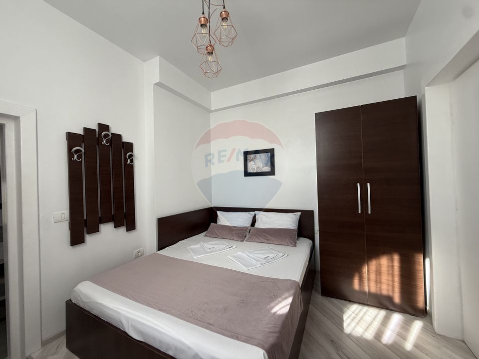 Casa / Pensiune cu 12 camere de vânzare în zona Eforie Sud Constanta