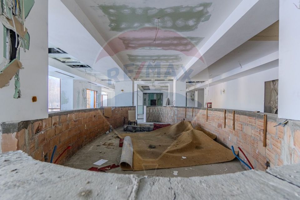 Activ Hotelier SubEvaluat | 18.000 mp construiti | 3 ha teren | BRASOV