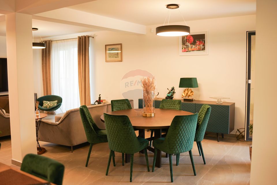 4 room House / Villa for sale