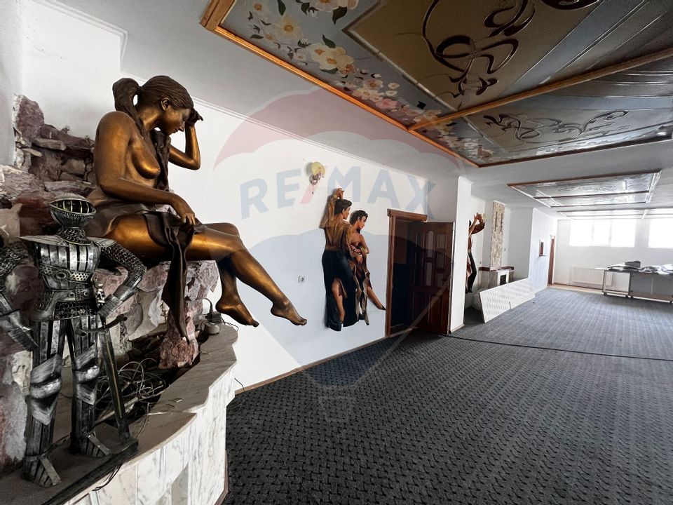 Pensiune cu restaurant de vanzare/inchiriere in Darmanesti