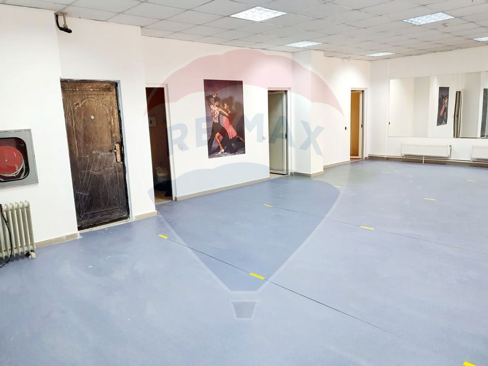 150sq.m Commercial Space for rent, Central area
