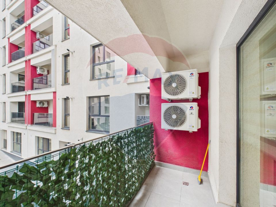 Apartament cu 3 camere de vânzare în zona Lujerului