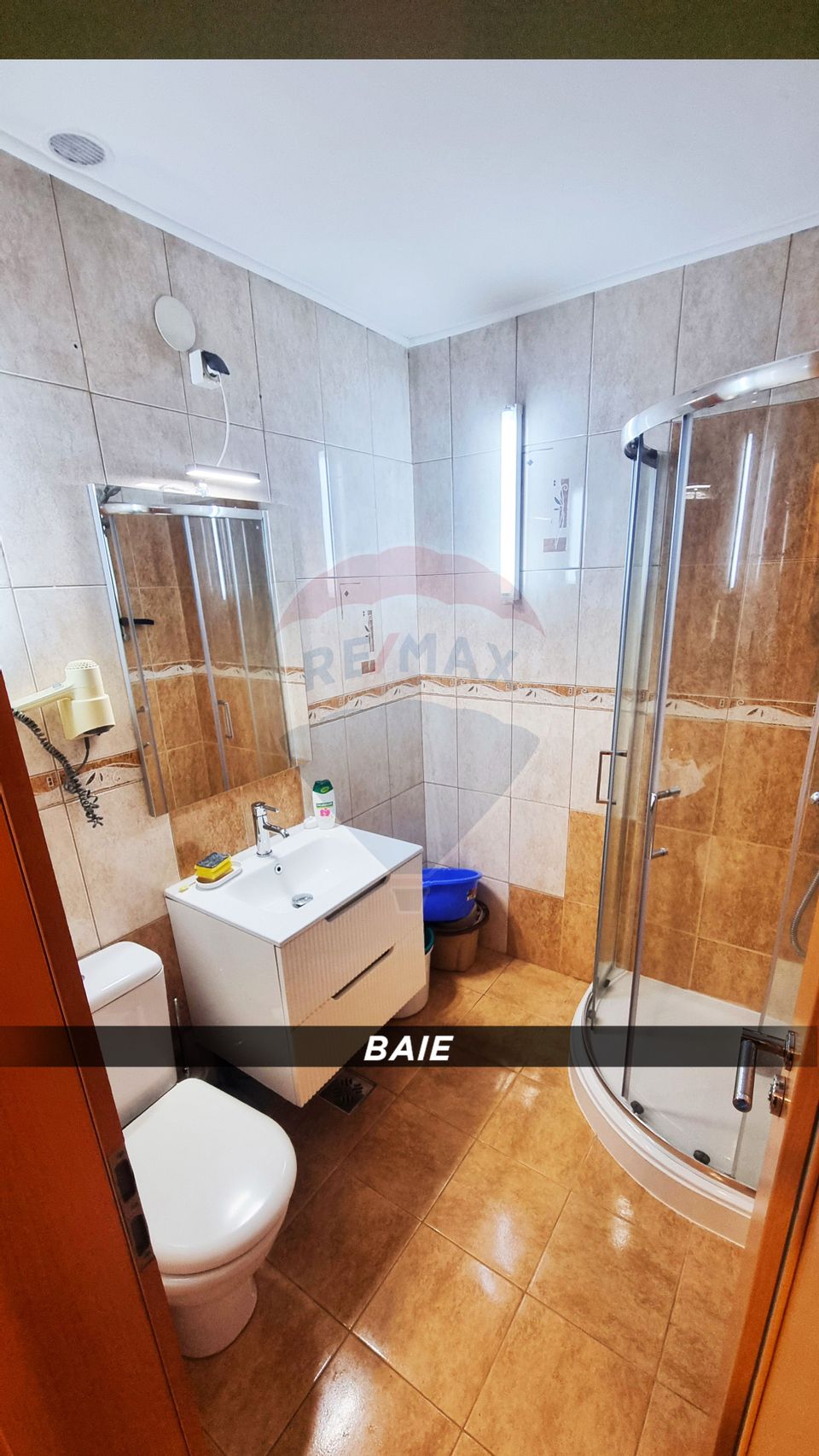 DE VANZARE Apartament 2 camere+Garaj, Bd. Traian - ZERO COMISION