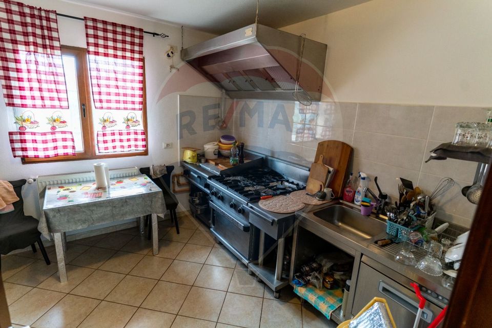 6 room House / Villa for sale