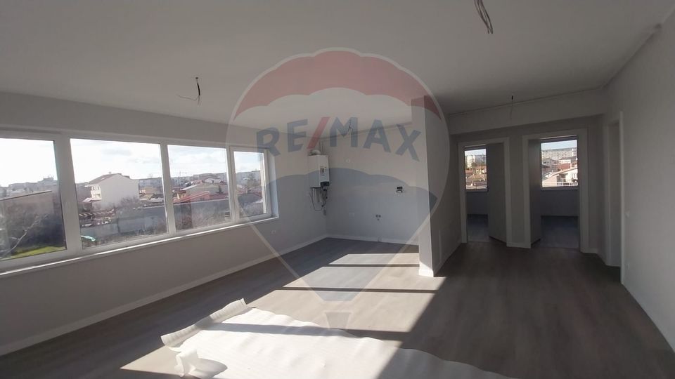 Apartament de vanzare cu 3 camere Zona Centrala -Dacia, Constanta
