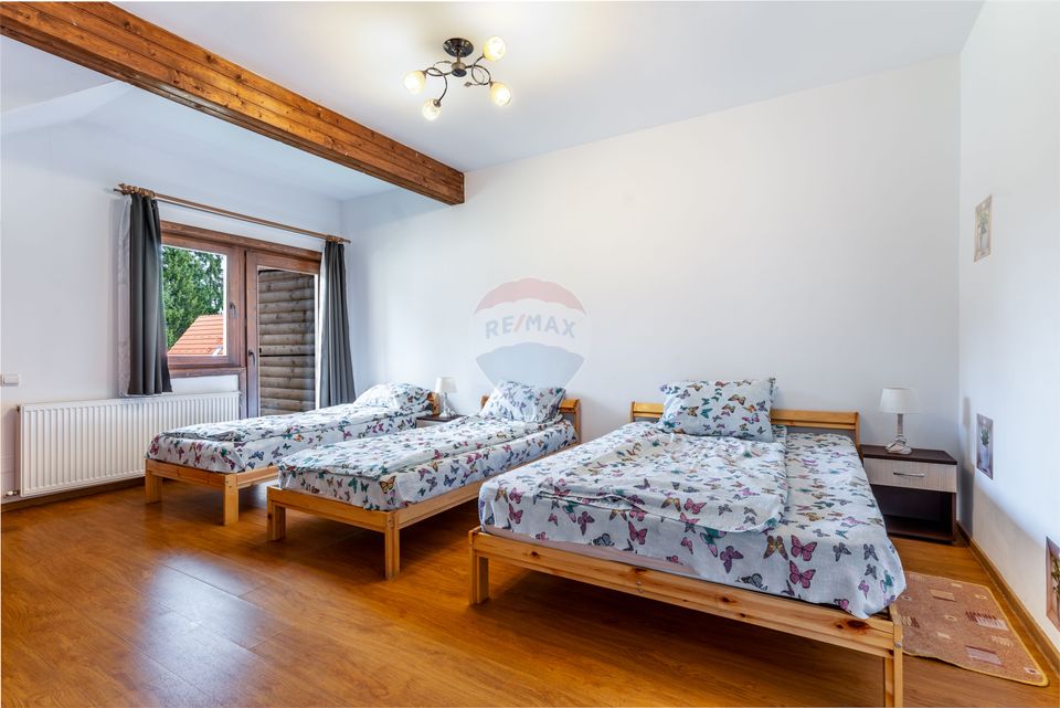 Cabana cu 7 camere de vânzare, 387 mp util, 1300 mp teren!