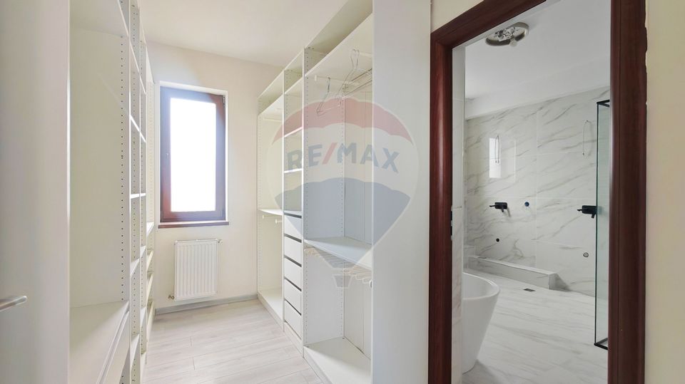 Villa for sale in Berceni, land 1161 sqm | Investment opportunity