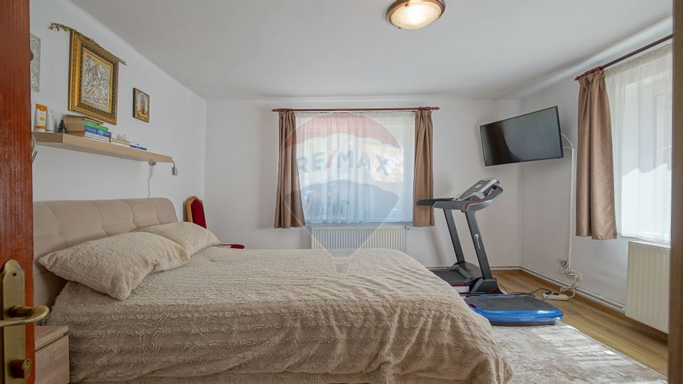 9 room House / Villa for sale, Promenada area