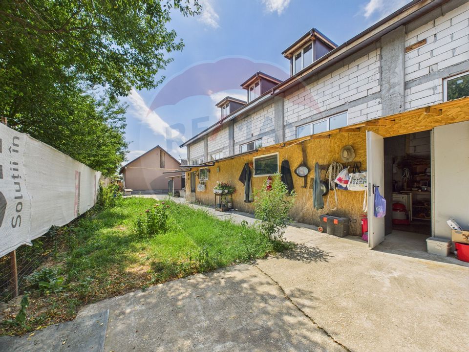 Hala, teren 5000 mp si casa in Potlogi- 38 km pana in Bucuresti